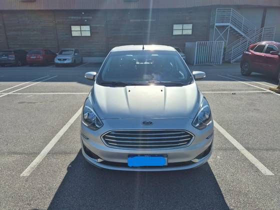 FORD KA 1.5 TI-VCT FLEX TITANIUM SEDAN AUTOMÁTICO